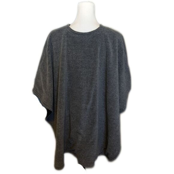 Charcoal gray/black outerwear cloak, cape, fleece wrap, coat, jacket, no tags - Picture 3 of 4